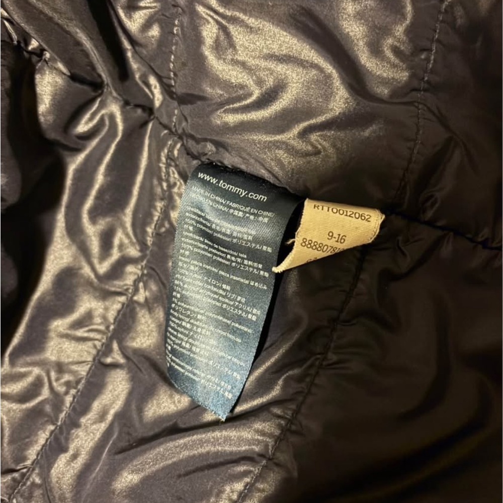 Tommy Hilfiger Charcoal Quilted Outerwear - Picture 5 of 5